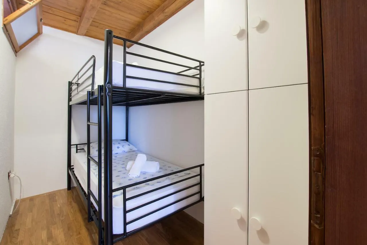Guest House Maslina
